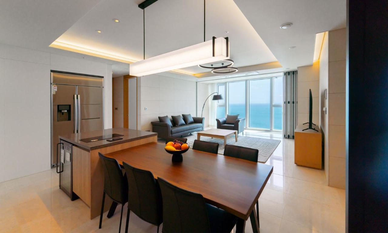 Grand Lct Residence Busan Eksteriør bilde
