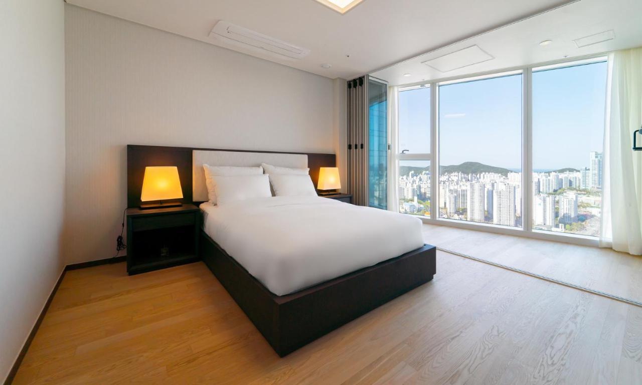Grand Lct Residence Busan Eksteriør bilde